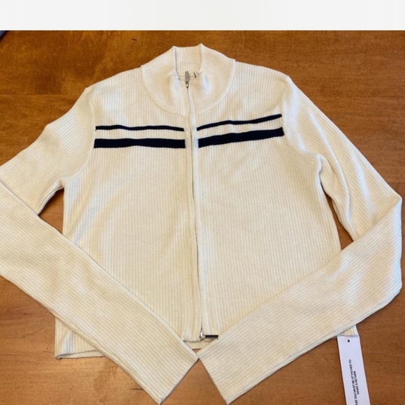 Princess Polly White and Black Striped Crop Top - Picture 2 of 9